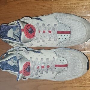 NIKE Air Huarache Moon Landing Size 11